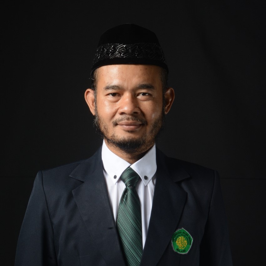 Dr. H. Moh. Thoriquddin, Lc., M.HI.